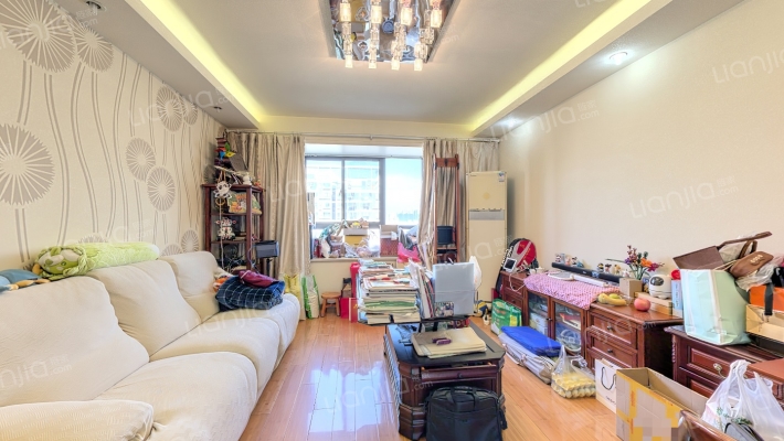 辰龙绿苑东苑二手房实景图