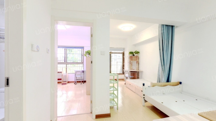 领势学府二手房实景图