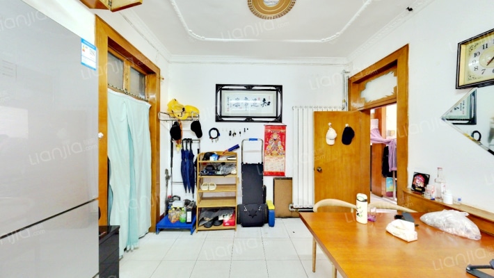 市政公司宿舍二手房实景图