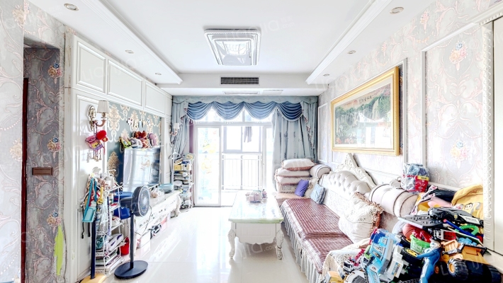 依山庭院二手房实景图