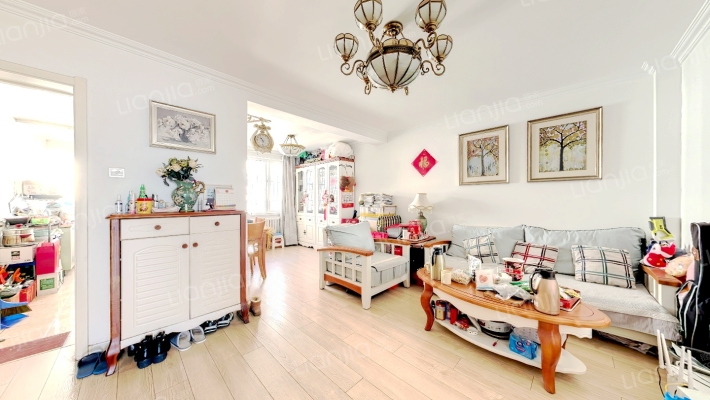 青岛山花园二手房实景图