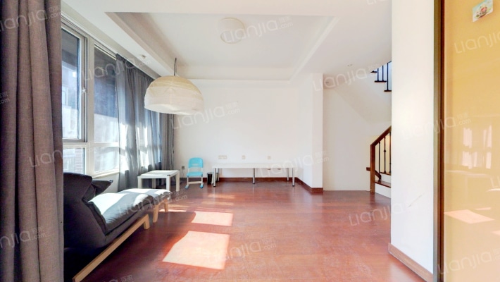 万科有山二手房实景图