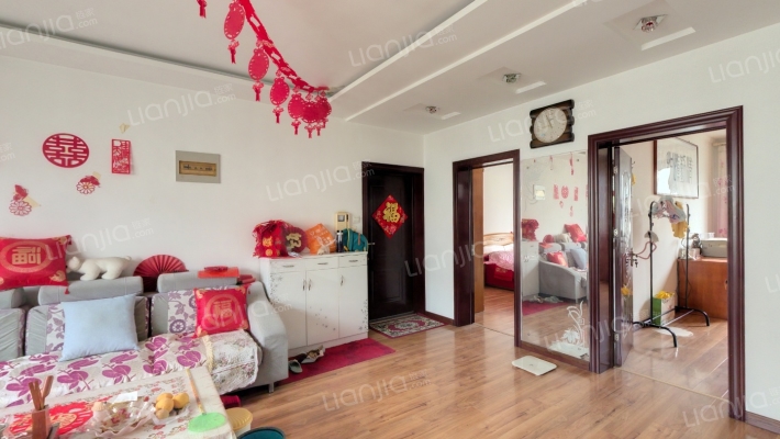 苹果塞威士二手房实景图