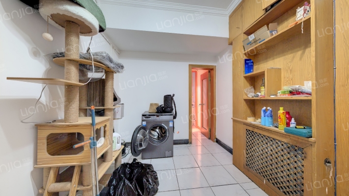 银轻楼二手房实景图