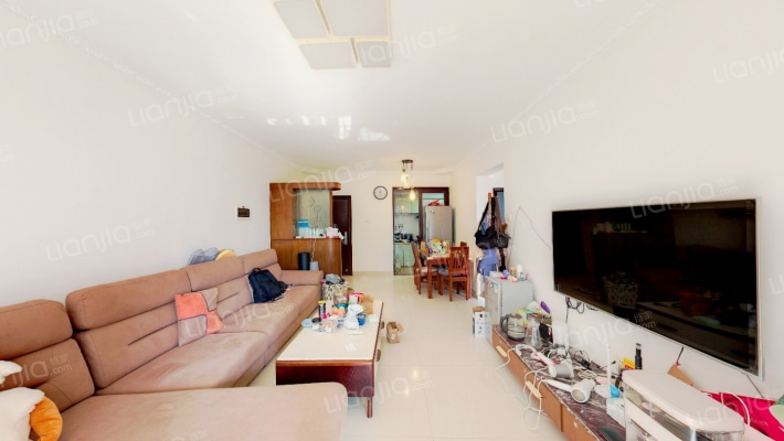 万威美地二手房实景图