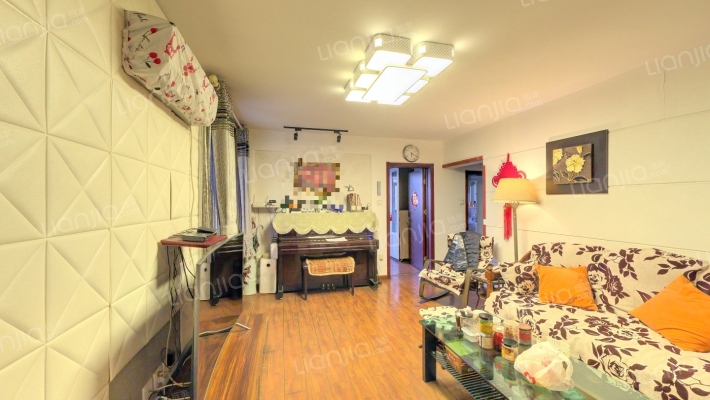 新关公寓二手房实景图