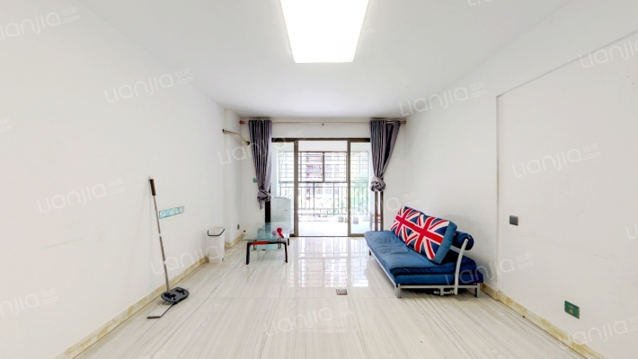 世茂上游墅三期二手房实景图