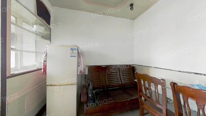 三角地小区二手房实景图