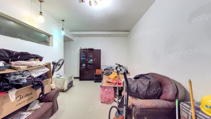 创泰安居大厦二手房实景图