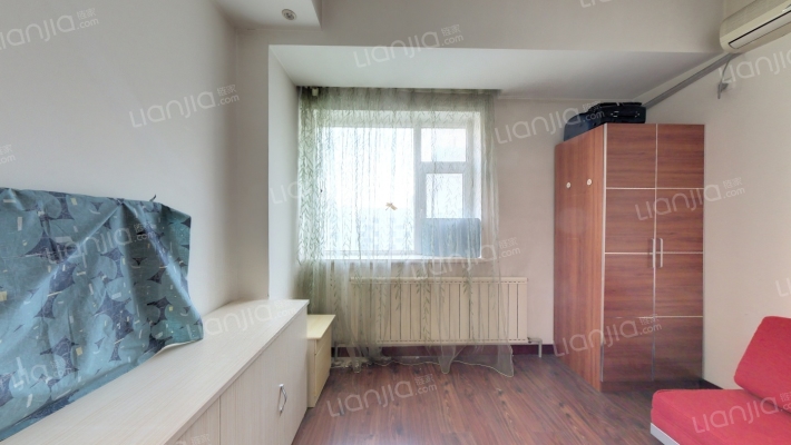 1世界公寓二手房实景图