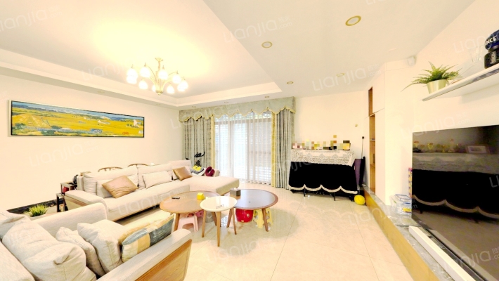 雅翠华庭二手房实景图