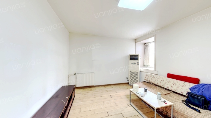 重汽嘉瑞苑二手房实景图