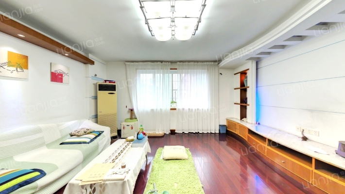 米兰花苑二手房实景图