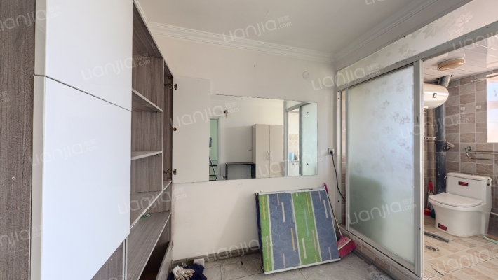 老街社区二手房实景图