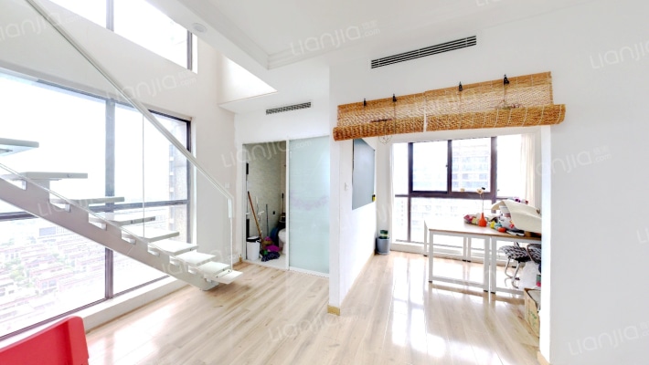 美致生活广场二手房实景图