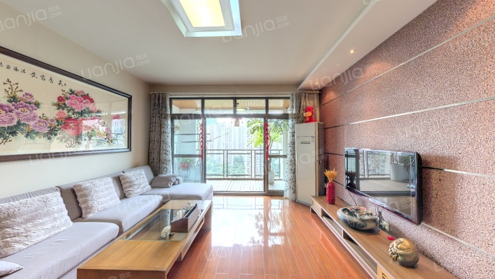 龙湖水晶郦城励苑二手房实景图