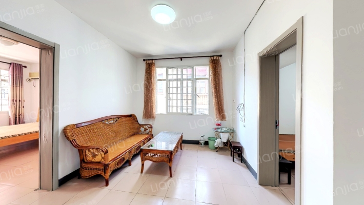 湖东路151号卫生厅单位宿舍二手房实景图