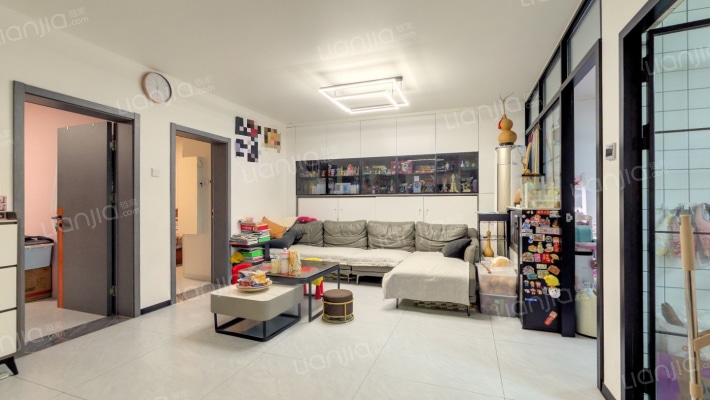 倚山嘉园二手房实景图