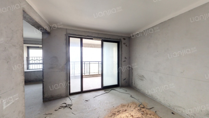 信达香堤国际二手房实景图