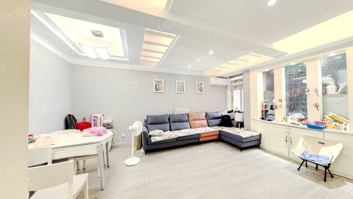 航空大厦二手房实景图