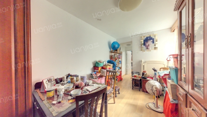 凌云公寓二手房实景图