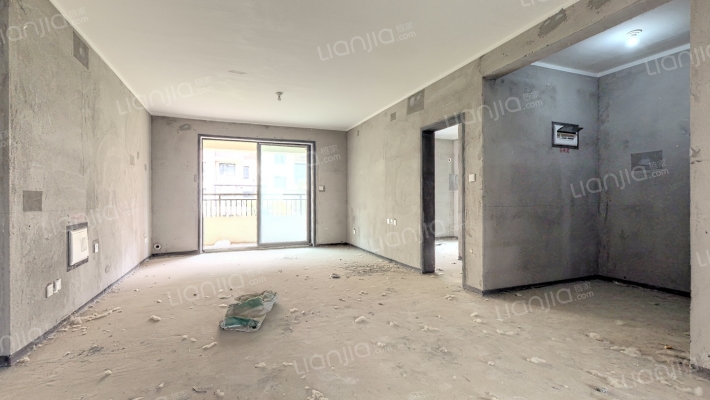 和昌林与城二手房实景图