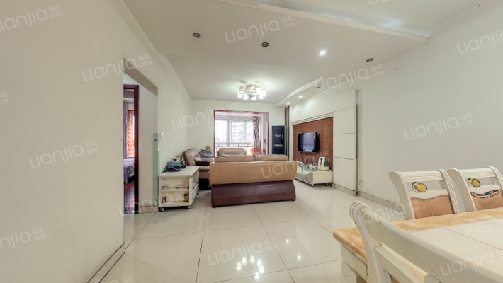 芙华新大陆二手房实景图