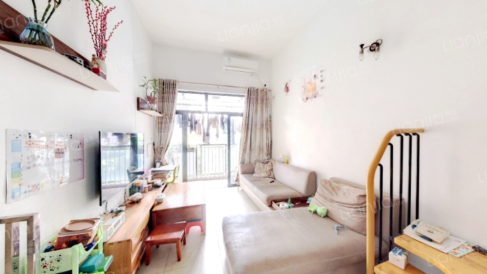 城市假日三期二手房实景图