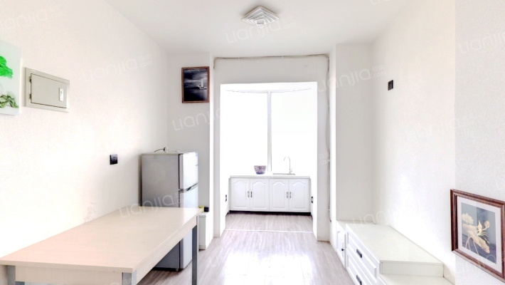 亚泰鼎盛国际二手房实景图