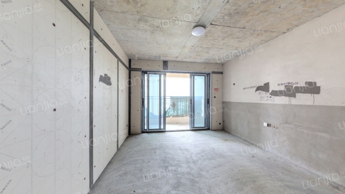 恒大揽湖苑二手房实景图