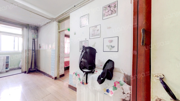 赛园里二手房实景图