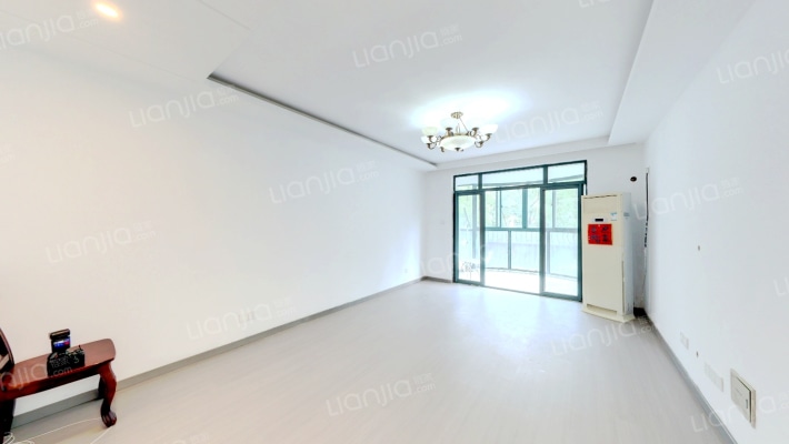 纯翠苑二手房实景图