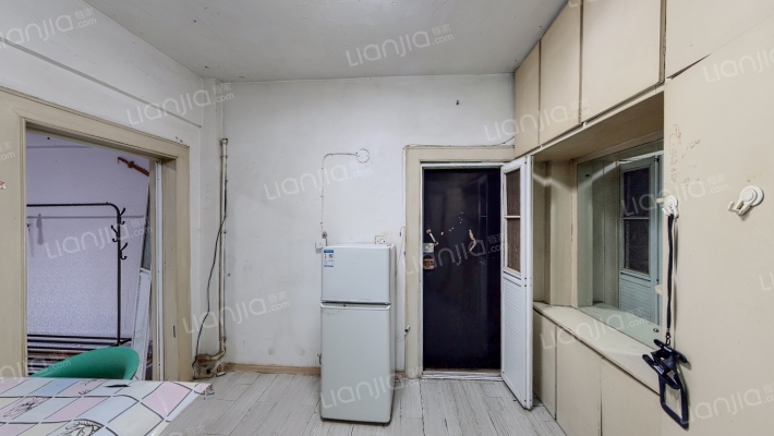 八卦社区二手房实景图