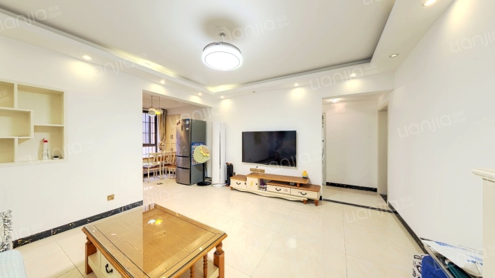 欧莱雅郡二手房实景图