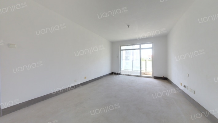 提香海岸多层二手房实景图