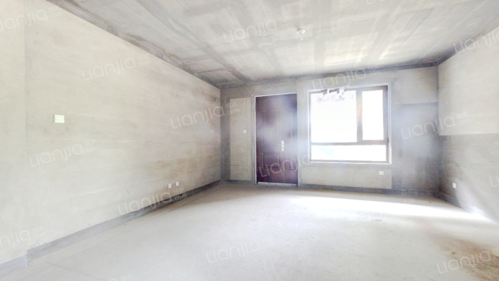 世茂御龙海湾星空墅5期二手房实景图