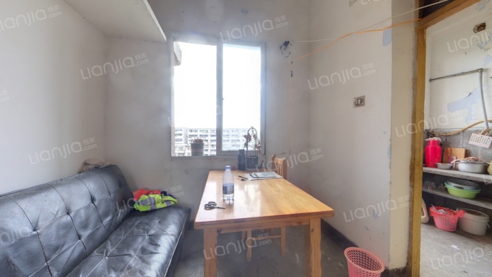 莲花社区二手房实景图