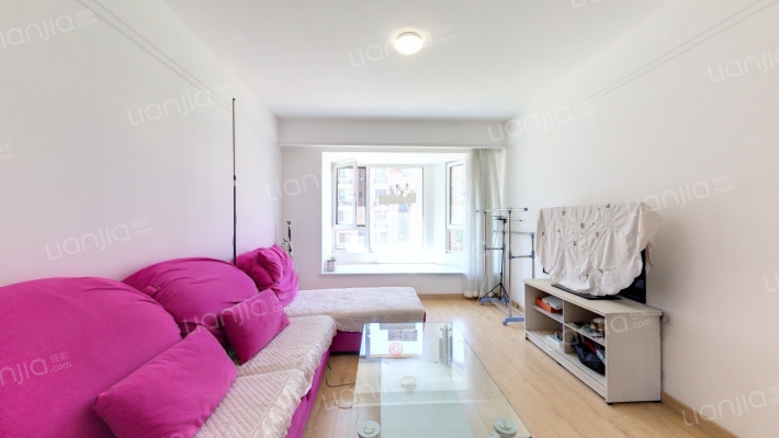 保利金地湖光山语二手房实景图