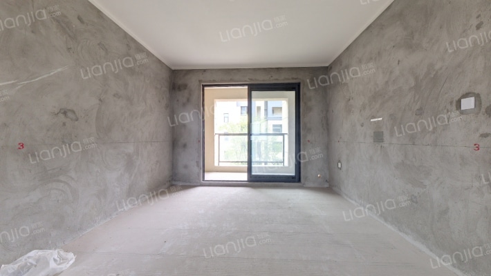 阳光100阿尔勒二手房实景图