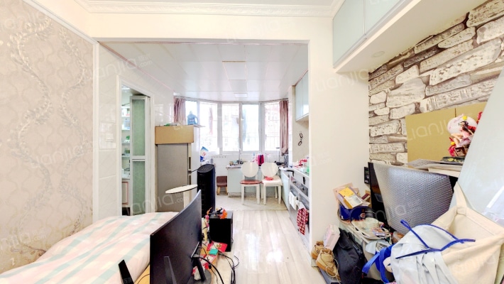 雁鸣山庄二手房实景图