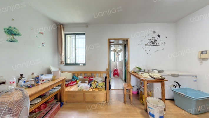 蓝色湖畔二手房实景图