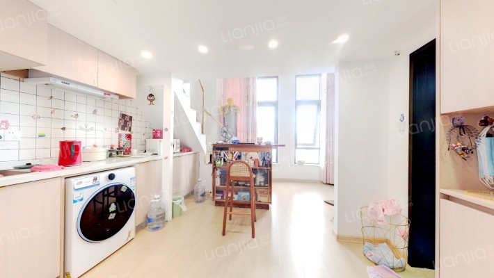 绿地华隆金座二手房实景图