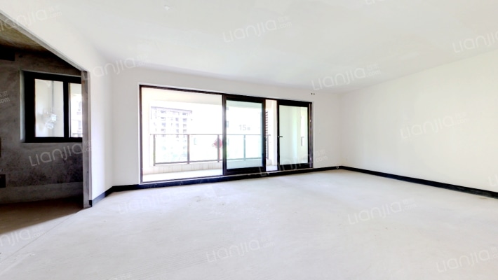 龙湖椿山2期1组团二手房实景图