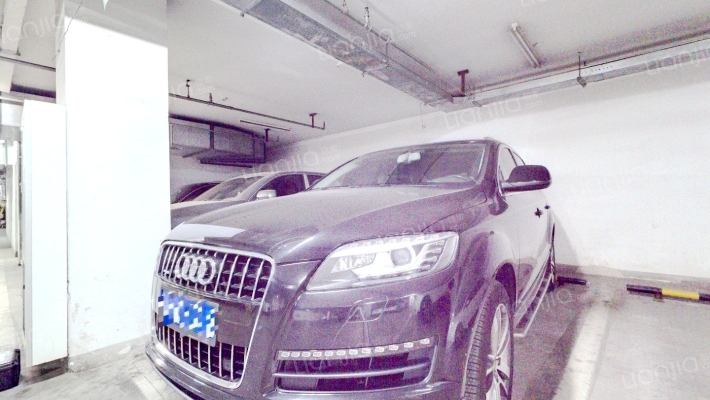 西府颐园二手房实景图