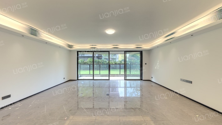 美的云樾二手房实景图