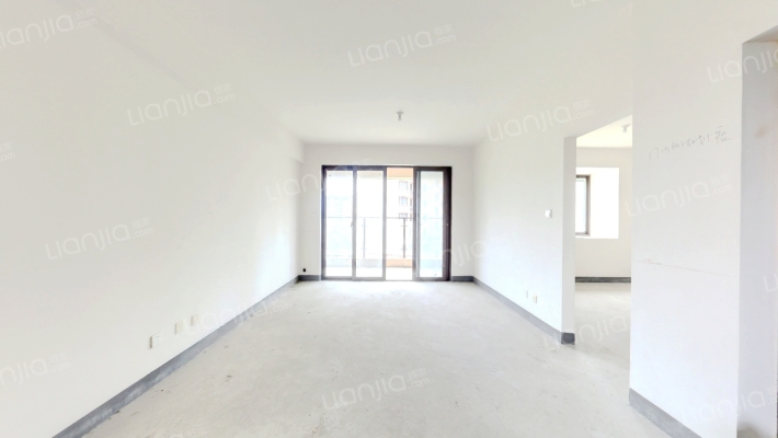 武夷名仕园二手房实景图