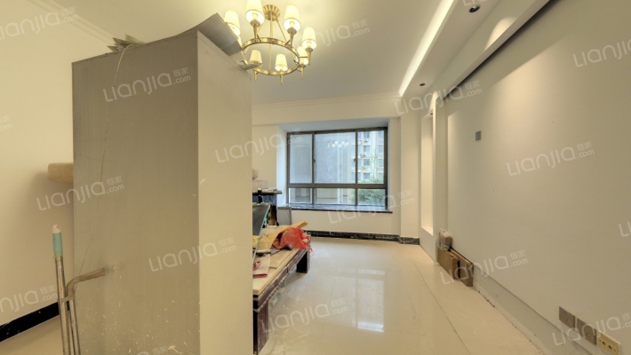 四月天小区二手房实景图