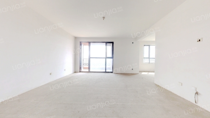 国际城四期二手房实景图