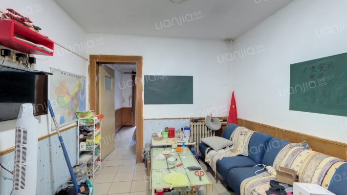 石铁南新街宿舍二手房实景图