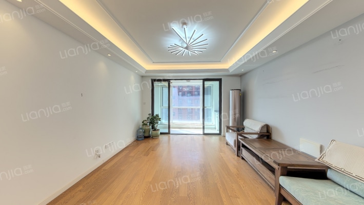 万科翡翠湾二手房实景图